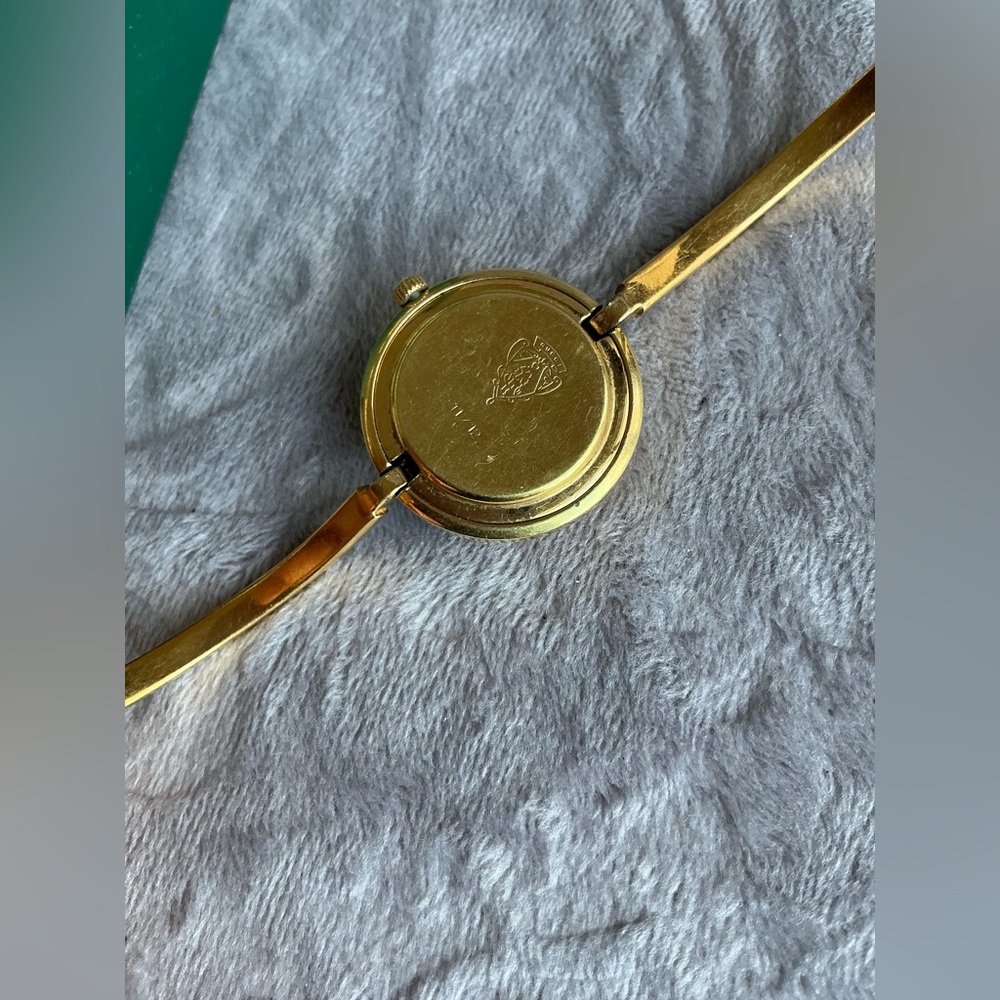 GUCCI interchangeable bezel watch set🔥🔥🔥 - image 15